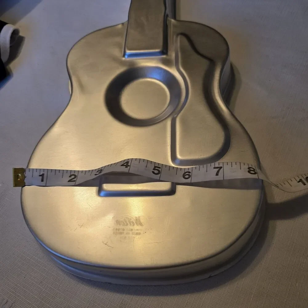 Vintage Wilton Aluminum Guitar Cake Pan 502-925 17” X 9” 1971
